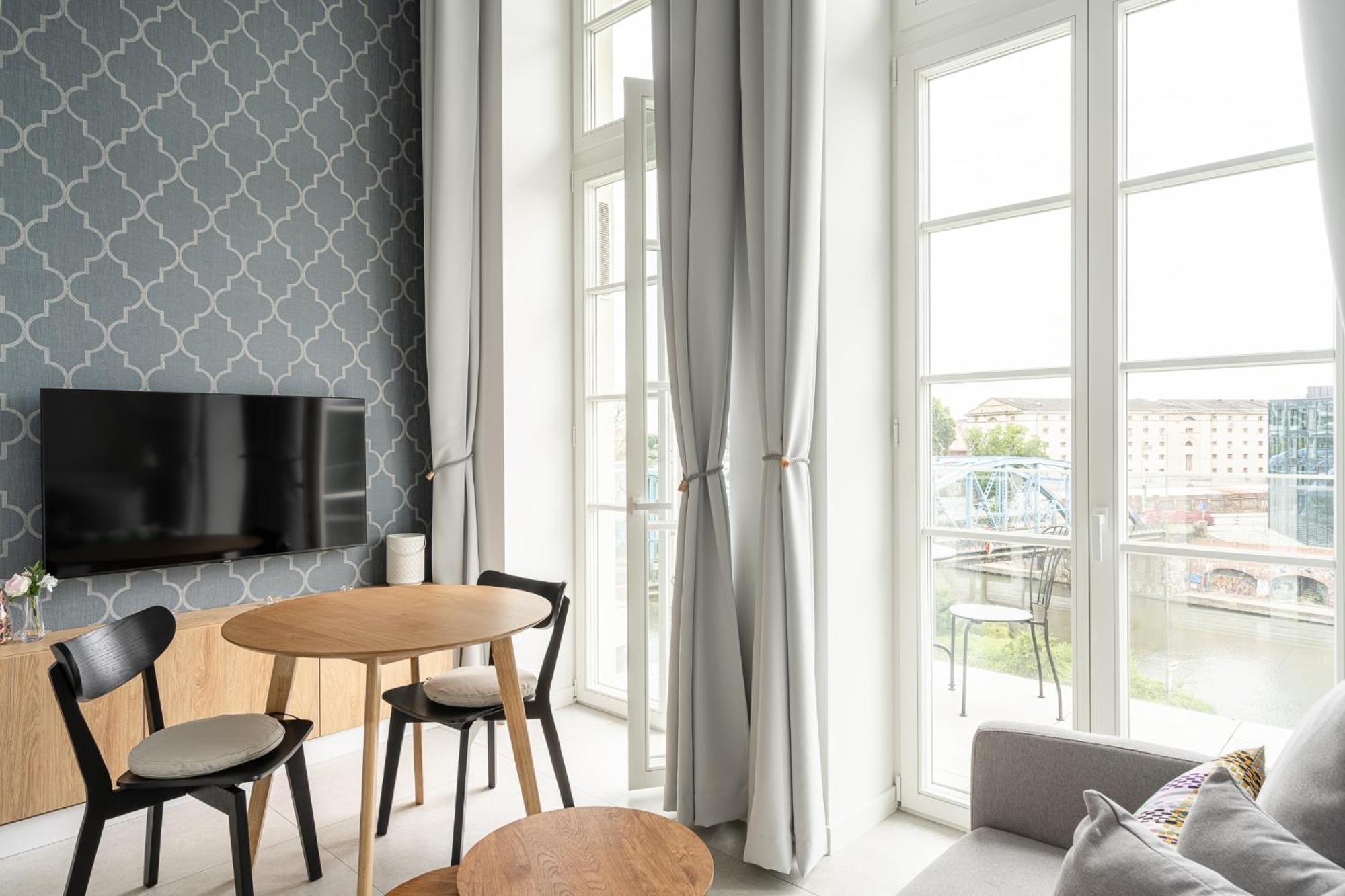 Rentplanet - Bulwar Staromiejski Wrocław Kültér fotó