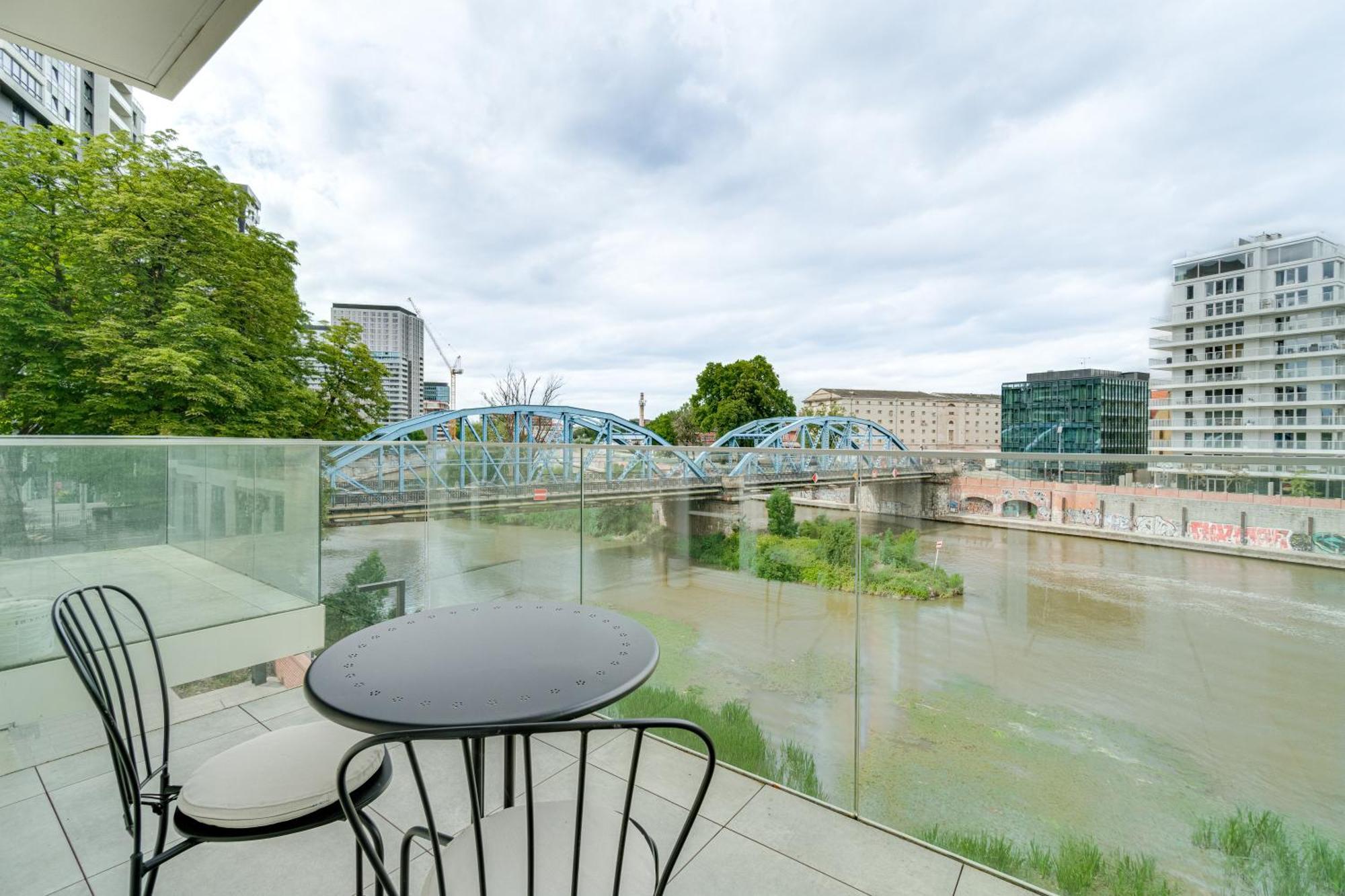 Rentplanet - Bulwar Staromiejski Wrocław Kültér fotó