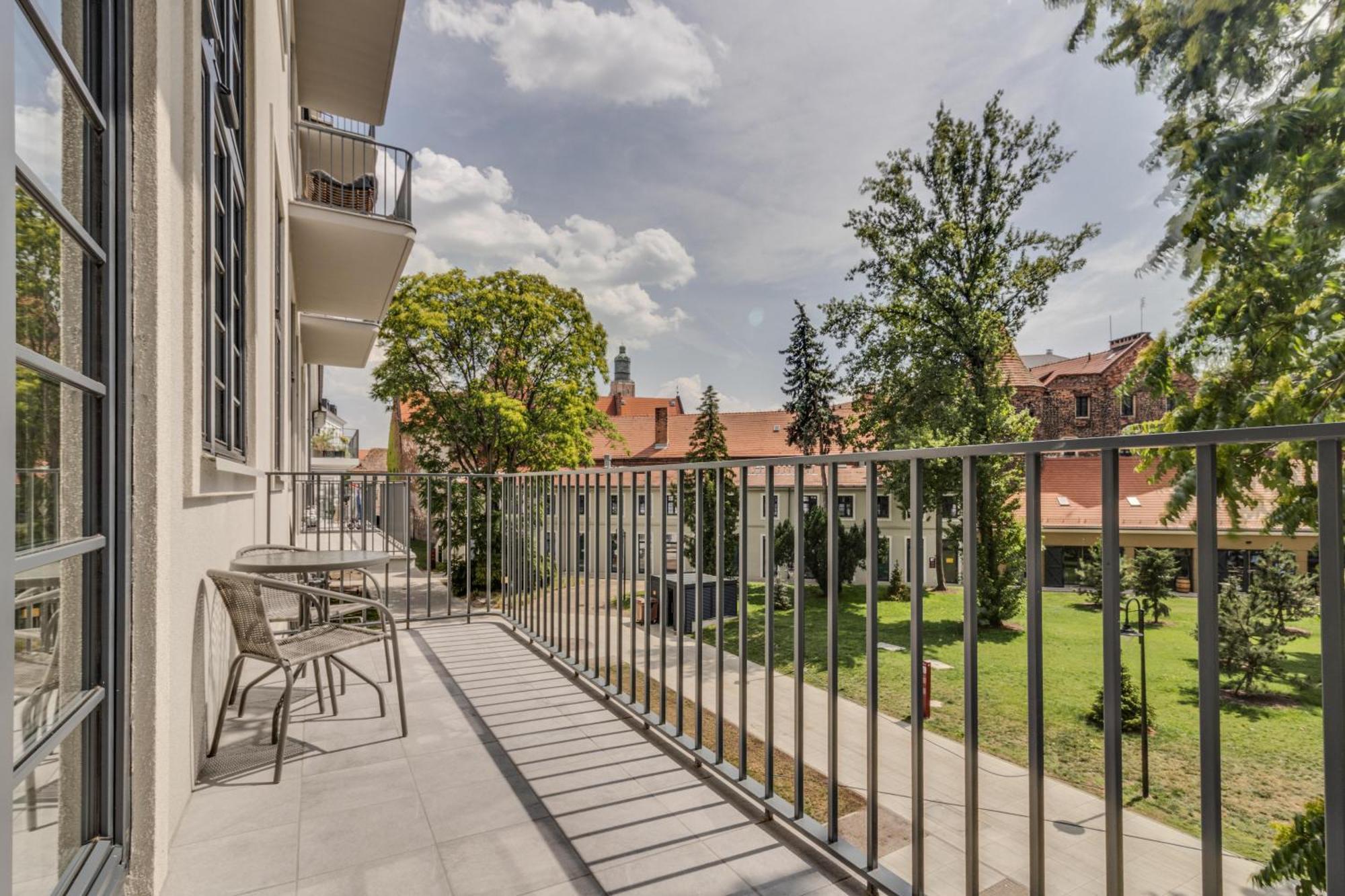 Rentplanet - Bulwar Staromiejski Wrocław Kültér fotó